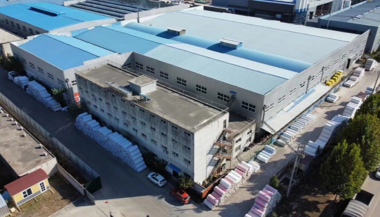 Linyi Jincang Plastic Products Co., Ltd. hervat activiteiten na het lentefestival